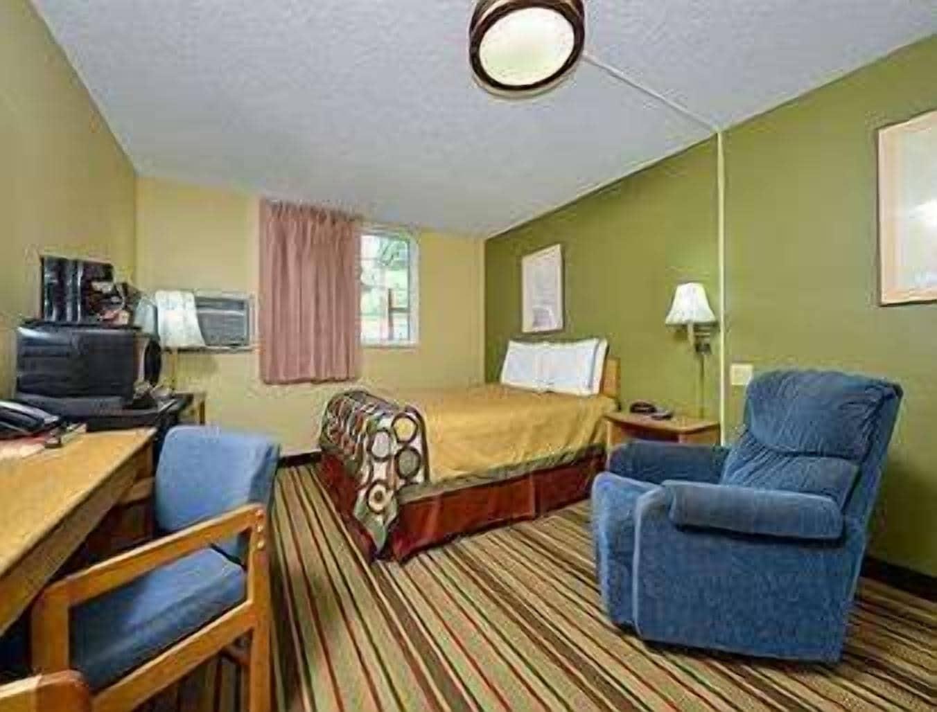 Super 8 By Wyndham Minot Airport Ξενοδοχείο Εξωτερικό φωτογραφία
