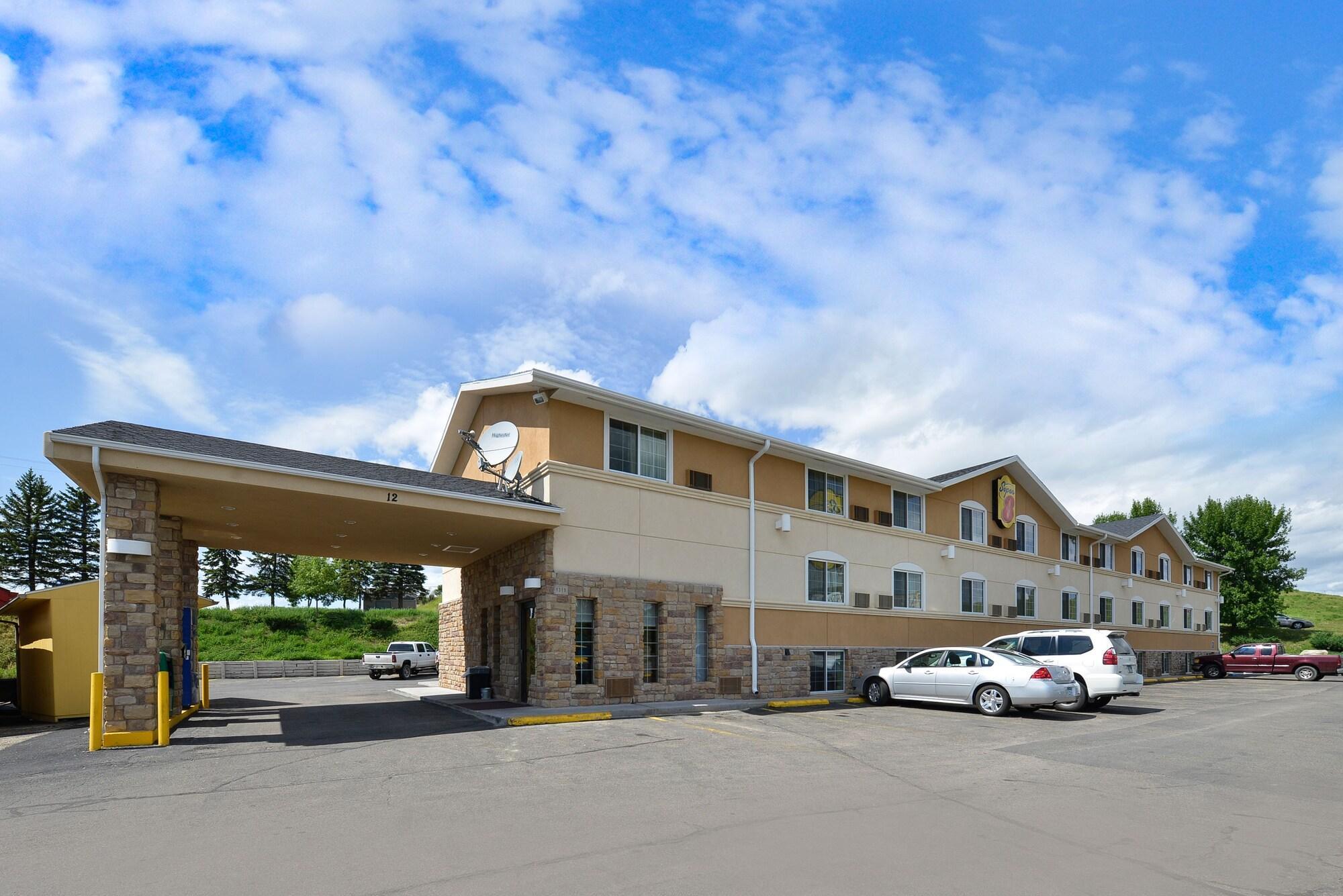 Super 8 By Wyndham Minot Airport Ξενοδοχείο Εξωτερικό φωτογραφία