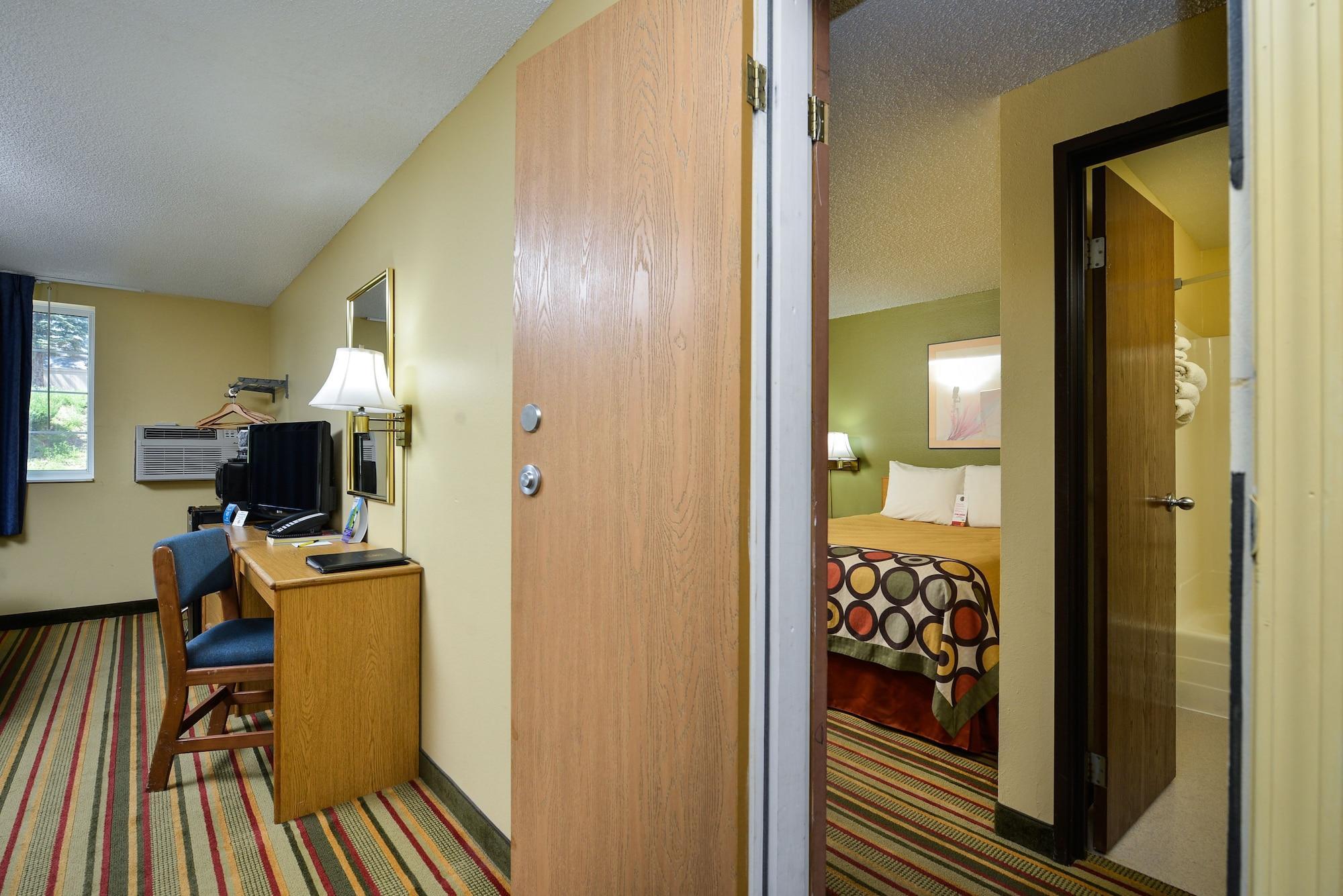 Super 8 By Wyndham Minot Airport Ξενοδοχείο Εξωτερικό φωτογραφία